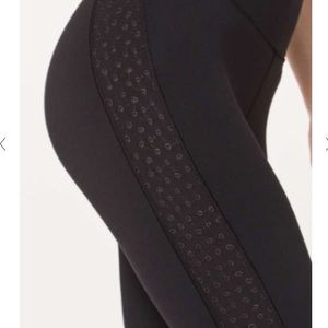 Lululemon black eyelet crop leggings